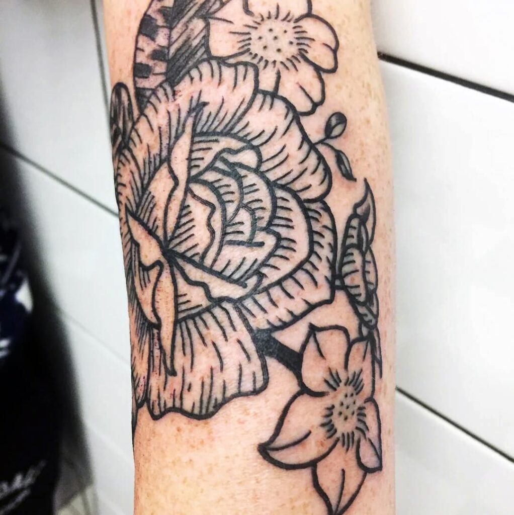 Floral design tattoo. John at Rogsy Tattoo Studio.